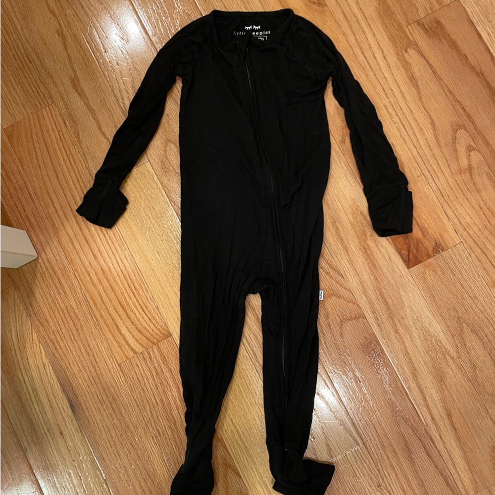 Little Sleepies 12-18 month Zippy